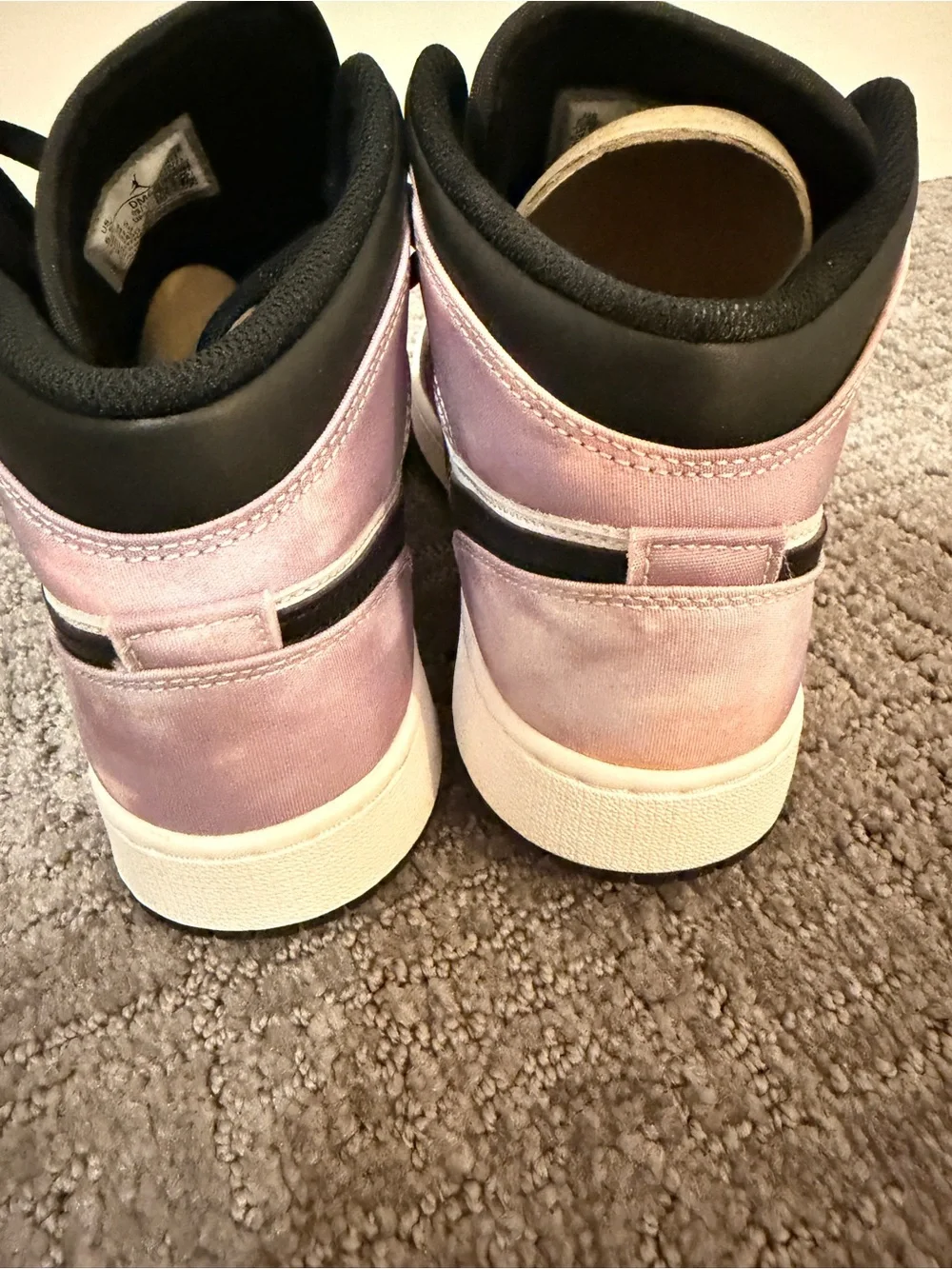 Air Jordan 1 Mid SE 